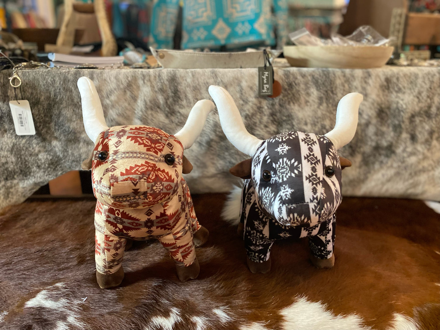 Medium Longhorn Animals