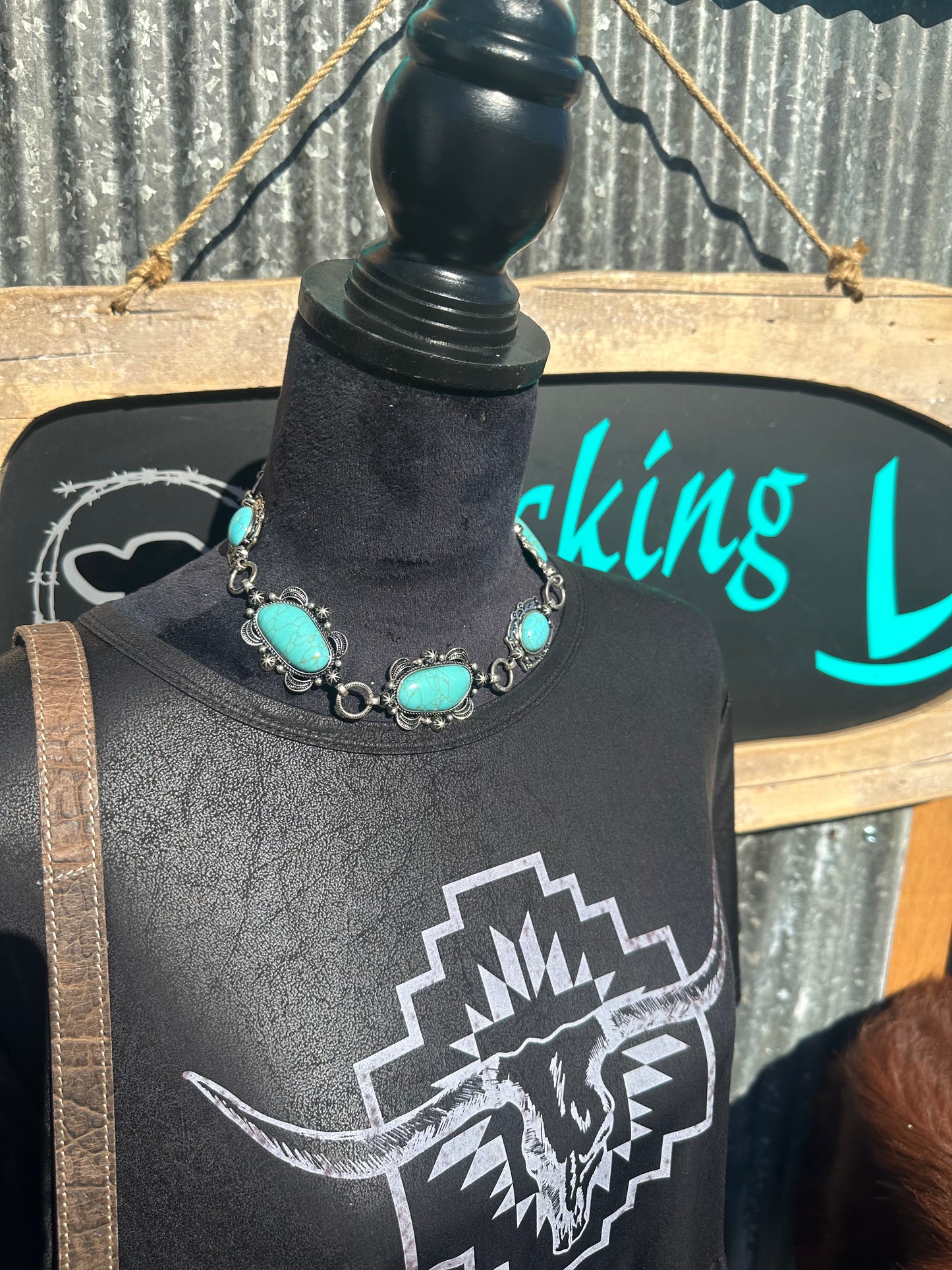 The Turquoise Stone Choker