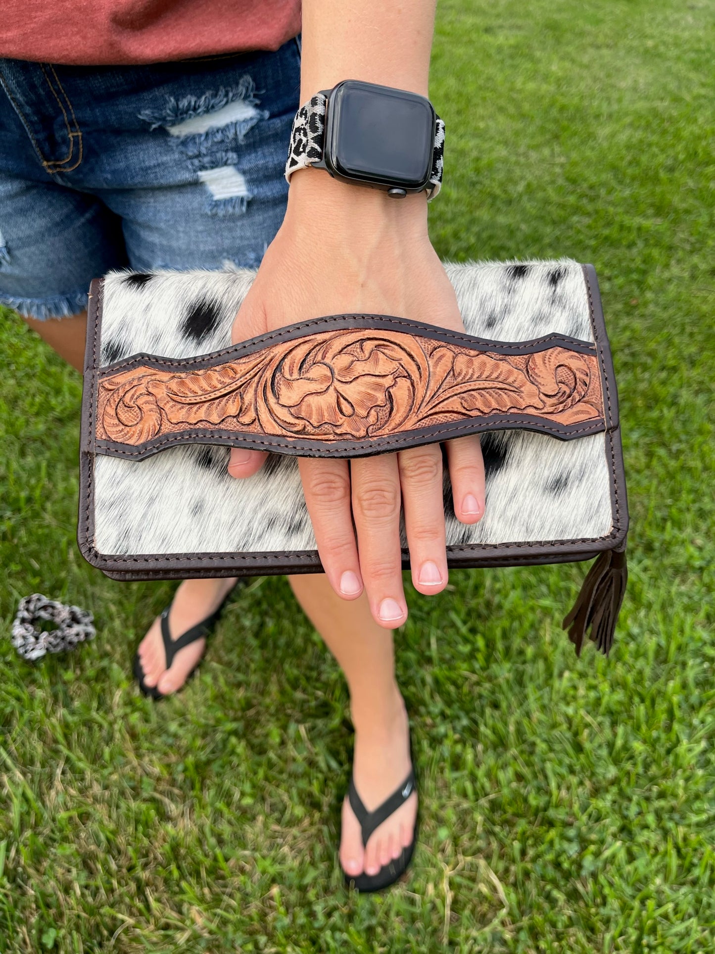 The Savannah Handle Wallet